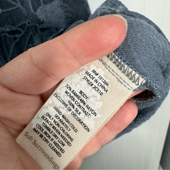 Soft Surroundings Top Medium Ava Tunic Floral Cowl Neck Casual - Picture 5 of 6